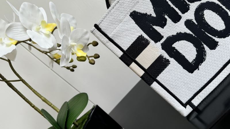 chr1st1an D10r shopping bags